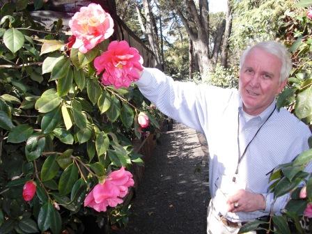 Roger Vinson ACS President at Convention Garden
